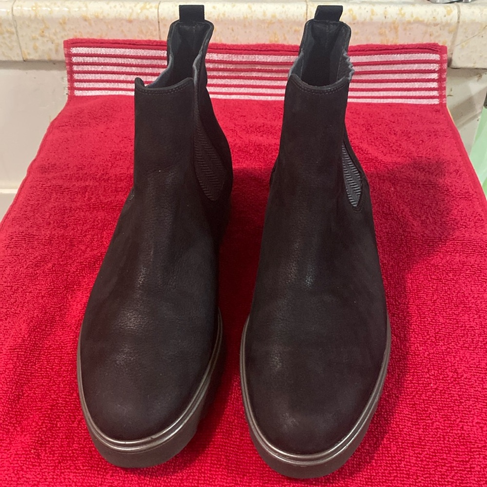 Paul Green Suede Chelsea Ankle Boots, Size 8.5 US Color Black